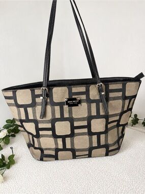 Nine West Black and Beige Graphic Tote